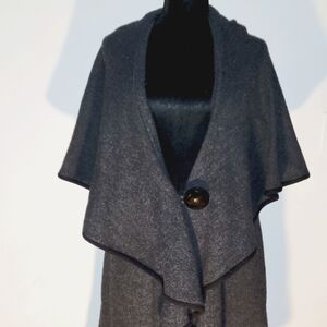 Luii Asmetrical Cape w/ pockets